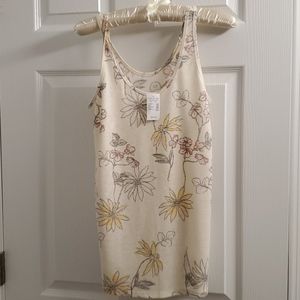 Floral scoop neck tank top